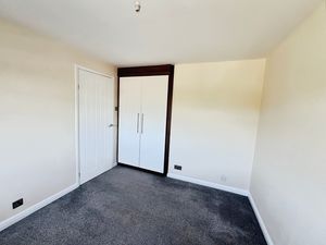 Bedroom- click for photo gallery